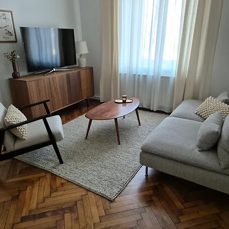 Isidora * Zagreb